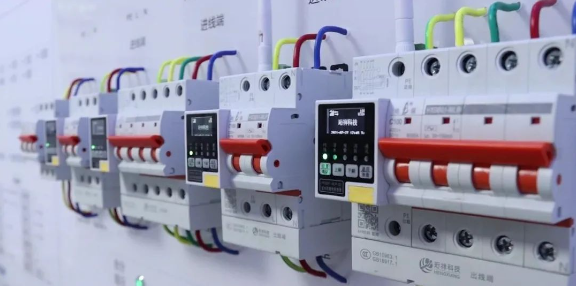 电保智能断路器：电力系统的未来守护者